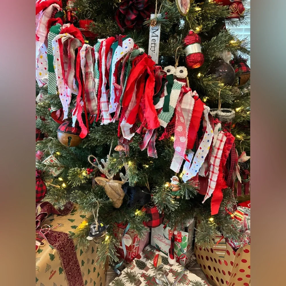 NWT Christmas Handmade Garland 🎄